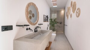 Deluxe Villa, 2 Bedrooms, Garden View | Bathroom | Towels - Jardin Villa by Betterplace (Pecatu)