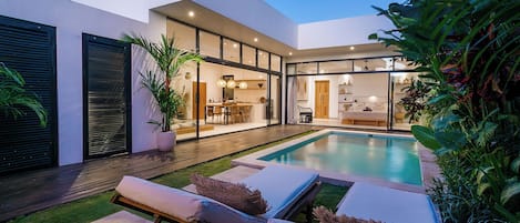 Deluxe Villa, 2 Bedrooms, Garden View | 2 bedrooms, desk, blackout drapes, iron/ironing board