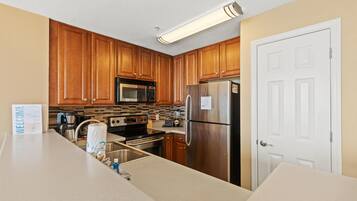 Condo, Multiple Beds (Seychelles 205 ) | Private kitchen | Oven, toaster