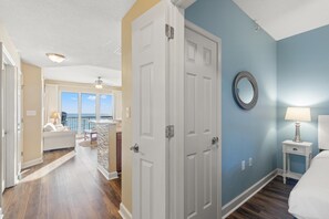 2 bedrooms, iron/ironing board - Seychelles 205 (Panama City Beach)