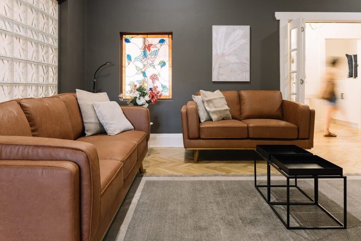 TV, fireplace, offices