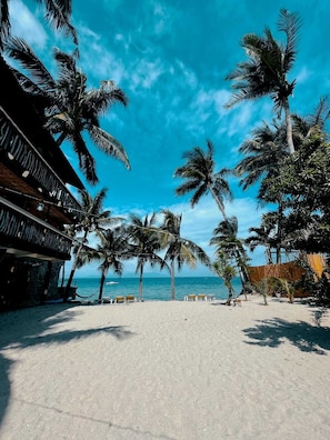 Exterior - Bamboo House Beach Lodge & Restaurant (Puerto Galera)