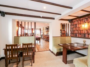 Cottage | Interior - The Five Bells Inn (Wisbech)