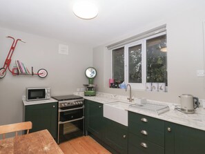 Ferienhaus | Eigene Küche | Kühlschrank, Wasserkocher, Toaster, Kochgeschirr/Geschirr/Besteck