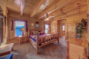 9 bedrooms, free WiFi, bed sheets, wheelchair access