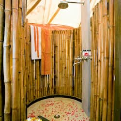 Luxury Tent | Bathroom