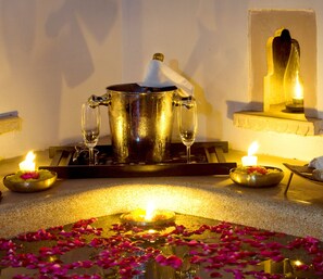 Free toiletries, bathrobes, slippers, bidet