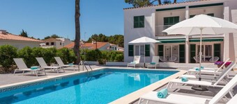 Annabel's Apartments II