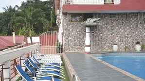 Buitenzwembad