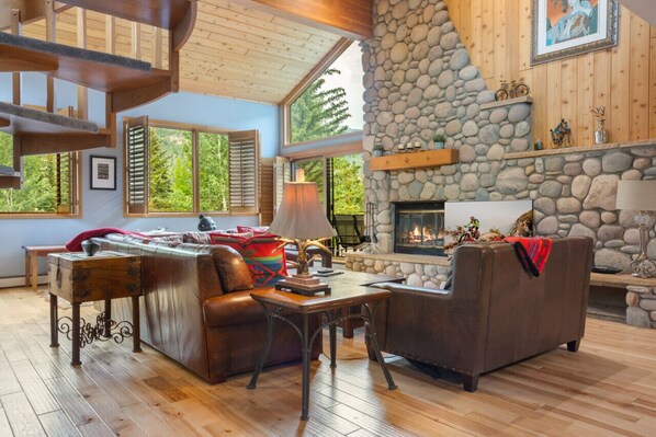 Unclassified image, 1 of 29, button