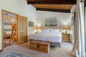 3 Schlafzimmer, Schreibtisch, Bügeleisen/Bügelbrett, kostenloses WLAN