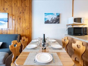 Dining - Les Tommeuses (Val Claret) by Interhome (Tignes)