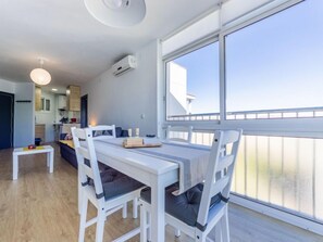 Dining - Apartment Zafiro by Interhome (Cubelles)