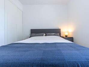 1 bedroom, desk, internet - Apartment Zafiro by Interhome (Cubelles)