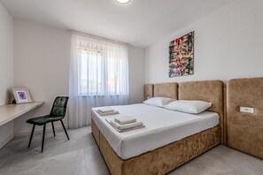 1 bedroom, rollaway beds, free WiFi, bed sheets