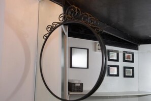 Interior - The ARTSHOP maisonette (Roma)