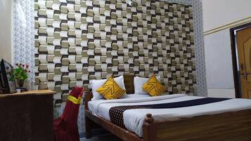 Deluxe Double Room | Free WiFi, bed sheets