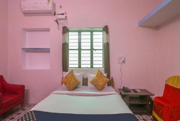 Deluxe Double Room, City View | Free WiFi, bed sheets - Goroomgo Happy palace Gaya (Gaya)