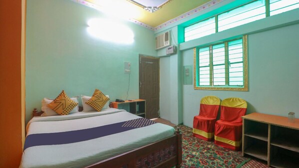 Chambre Double Deluxe, vue ville | Wi-Fi gratuit, draps fournis