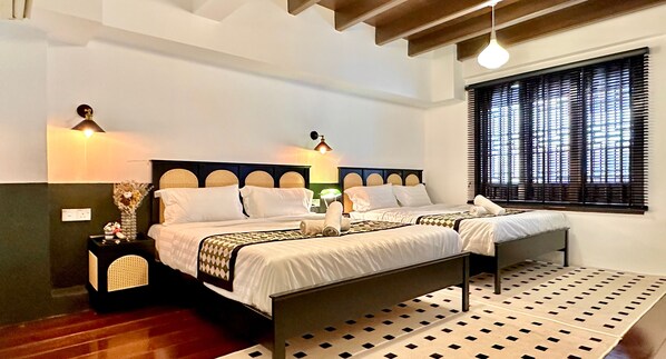 Basic Room, 2 Queen Beds, Private Bathroom