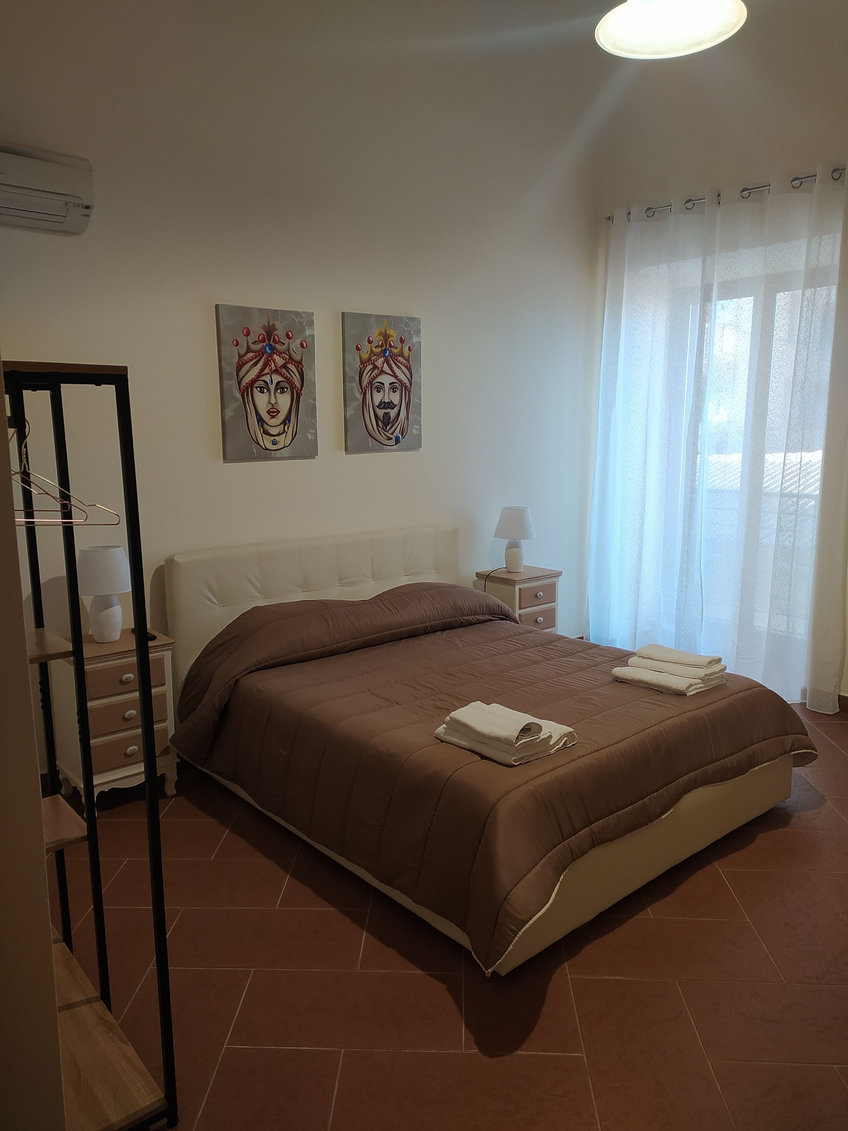 1 Schlafzimmer, Schreibtisch, WLAN, Bettwäsche