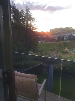 Interior - A magic place for this summer , a very peacefull place , 5 min to Orewa beach . (Wainui)