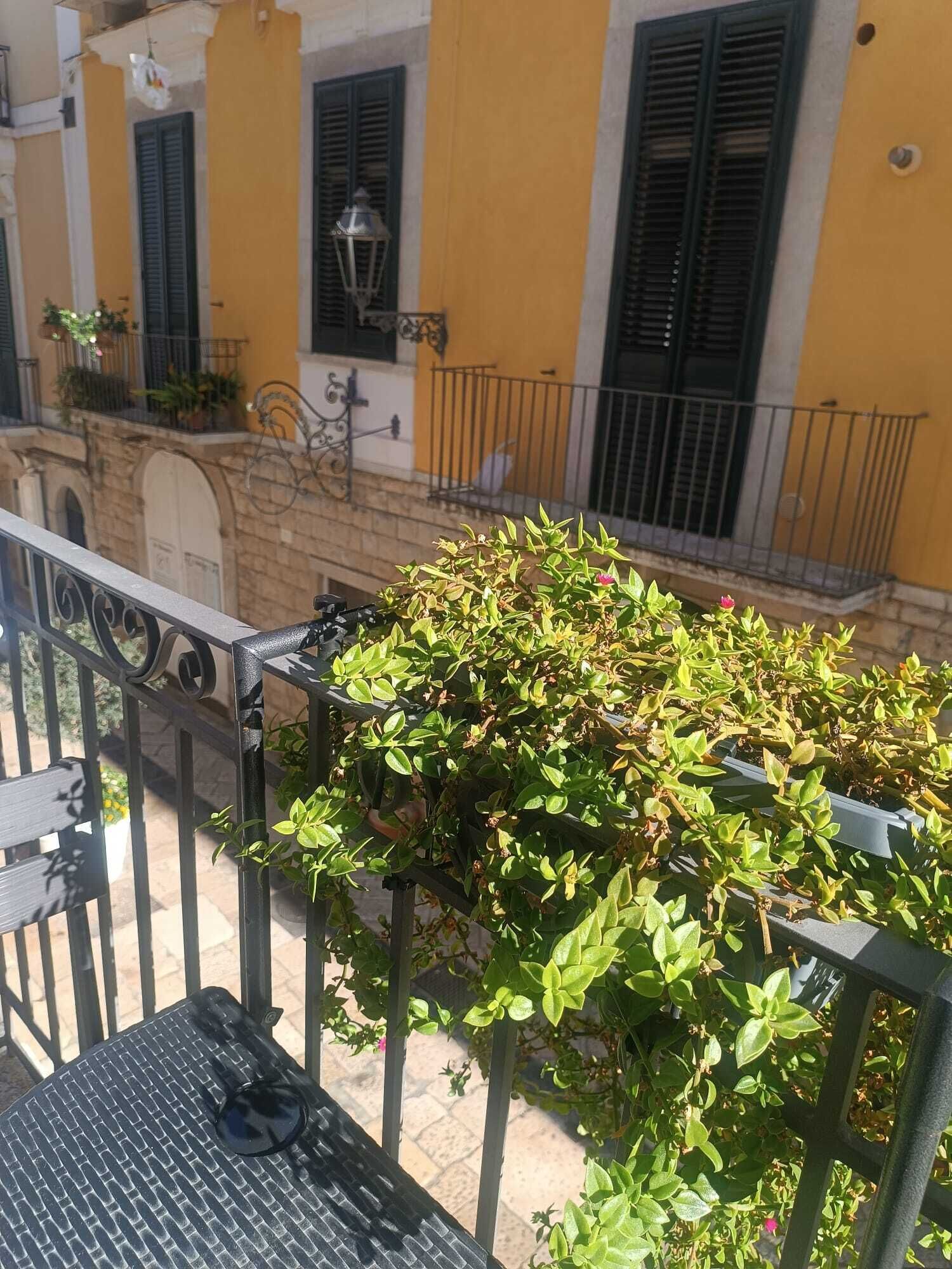 Kahden hengen superior-huone, parveke | Allergiatestatut vuodevaatteet, memory foam -patjalliset sängyt