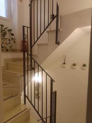 Interior detail - Torre Canina Suite & Rooms  (Trani)