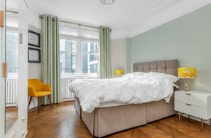 Apartment, Multiple Beds | 3 bedrooms, iron/ironing board, free WiFi, bed sheets - 3 Bed Apartment Near Baker St (London)