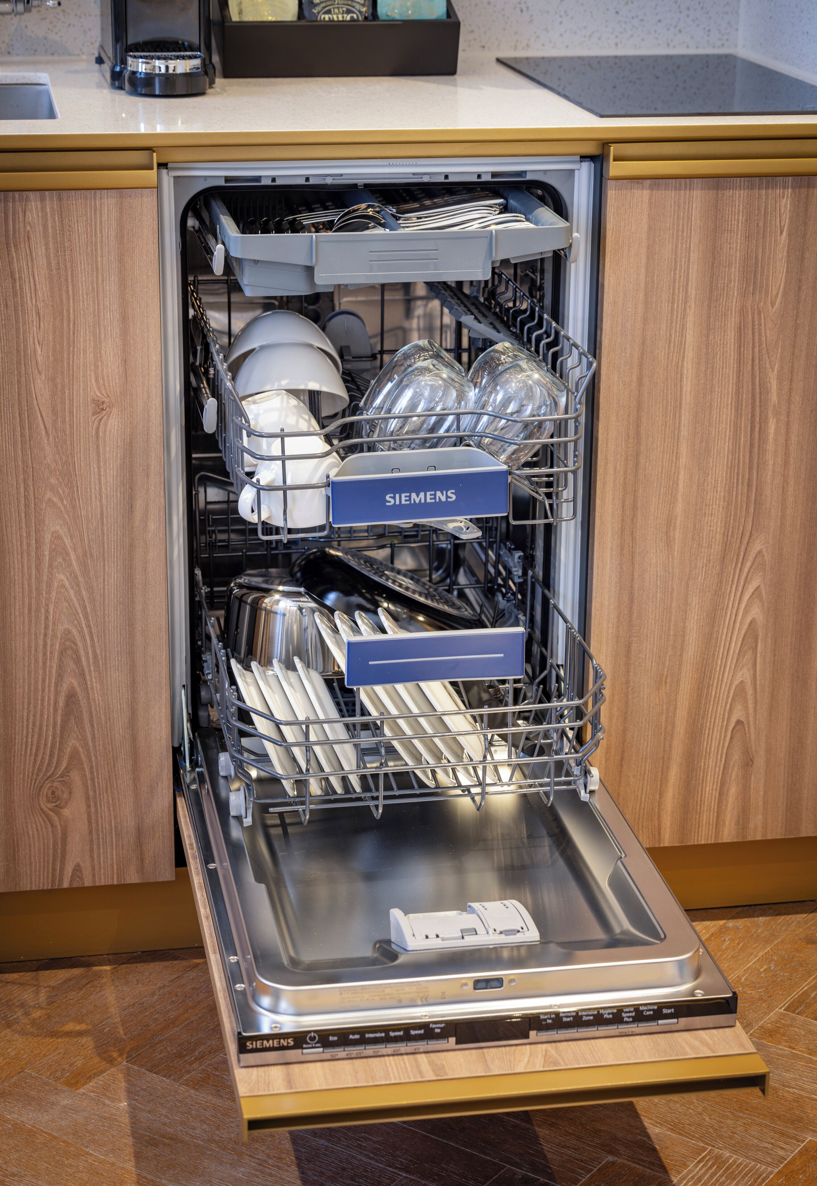 Photo - Dao by Dorsett North London