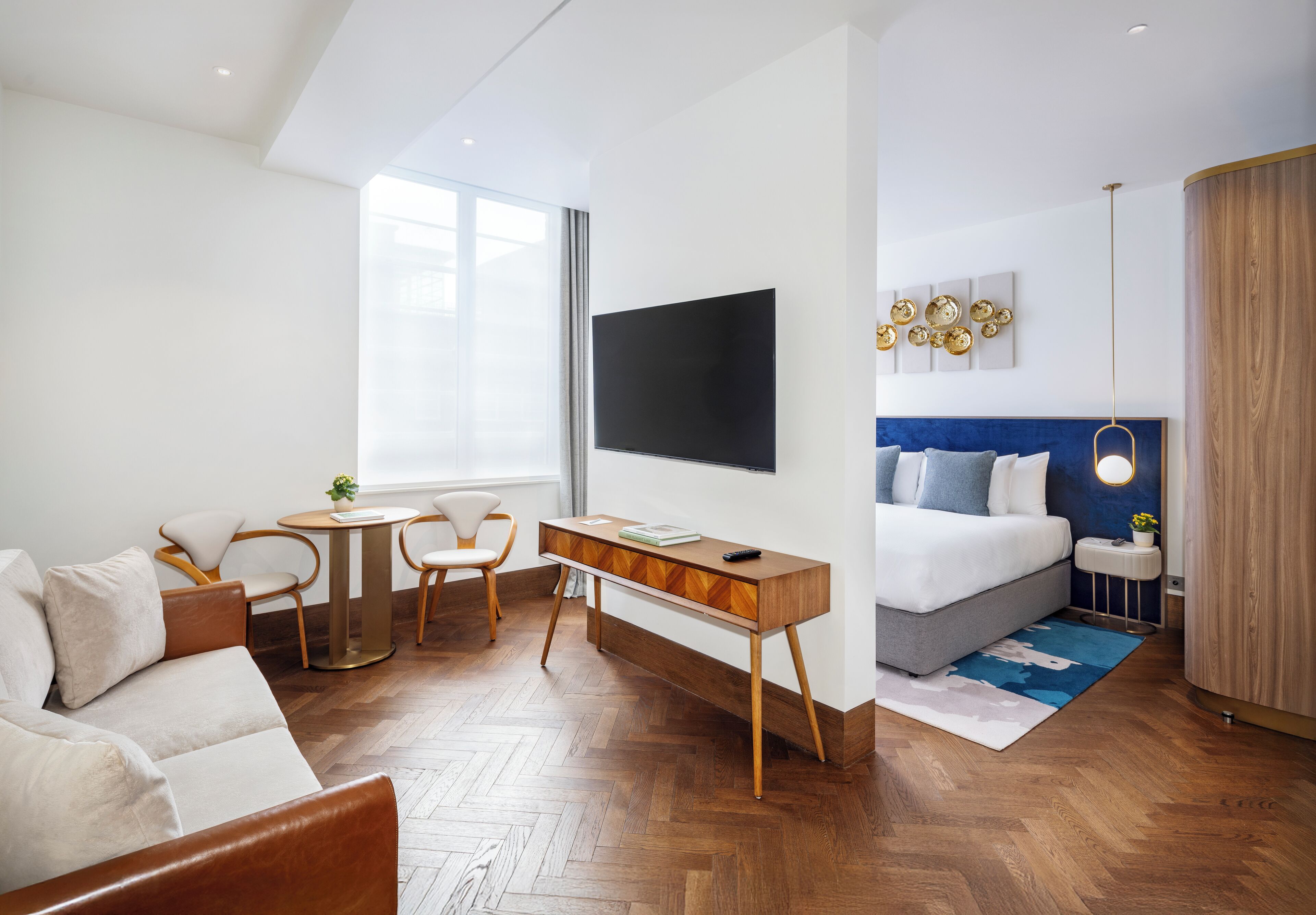 One Bedroom | Hypo-allergenic bedding, in-room safe, iron/ironing board, free WiFi