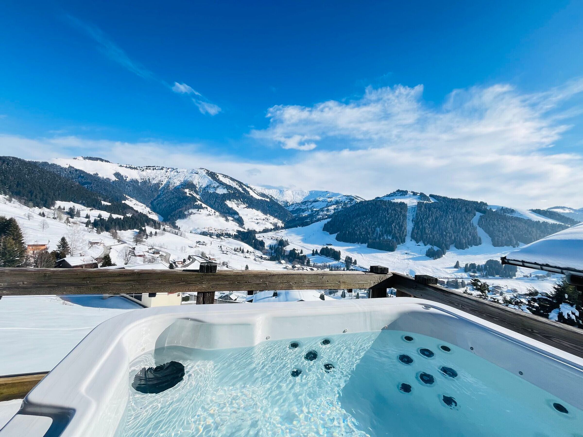 Bain à remous extérieur