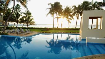 2 outdoor pools, pool umbrellas, pool loungers