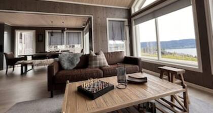 30 min from Gardermoen- Cabin with amazing view!