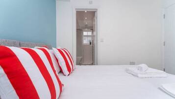 3 Schlafzimmer, Bügeleisen/Bügelbrett, WLAN, Bettwäsche