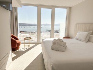 Junior Room, 1 King Bed, Terrace, Sea View | Egyptian cotton sheets, premium bedding, down comforters - Otantus Hotel (Muros)