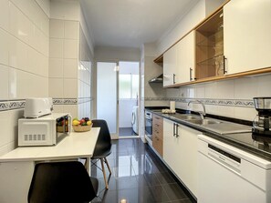 公寓 | 1 間臥室、書桌