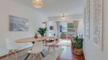 Apartment | 1 bedroom, desk