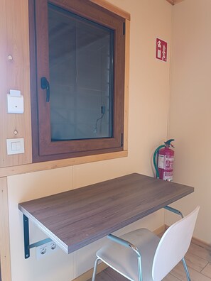 Bungalow | 1 bedroom, desk, laptop workspace, free WiFi - Motel 112 Algora  (Algora)