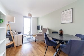 Apartment | Living area | Flat-screen TV, Netflix, streaming services - The Stratford Apartments (London)