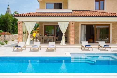 Villa Vita Maris with heated pool (Kvarner - Poljica)