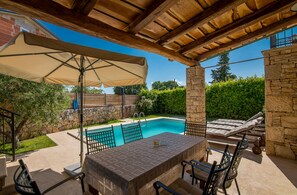 Pool - Villa Pinia (Kvarner - Pinezići) (Pinezići)