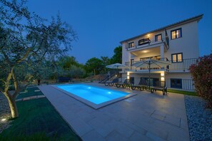 Pool - Villa Elena (Kvarner - Poljica) (Poljica)