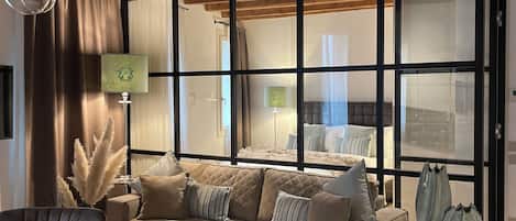 1 chambre, coffres-forts dans les chambres, bureau