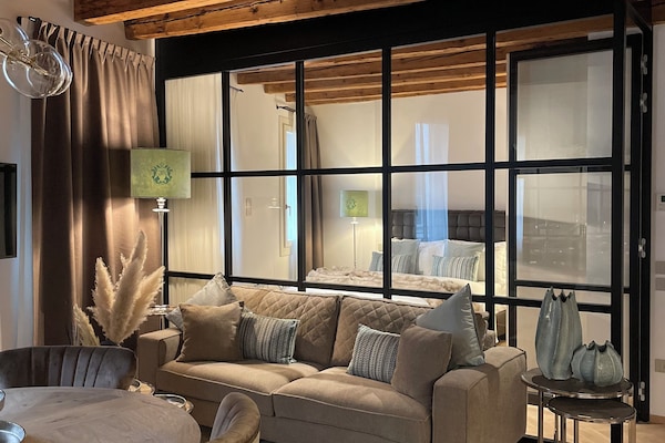 1 bedroom, in-room safe, desk, soundproofing