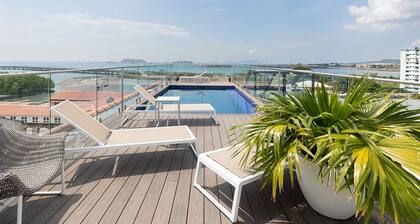 2 bdr 🛏️+ 1 bthr 🛁 Apt in Casco Viejo w/ Rooftop Pool 👙🌇📸