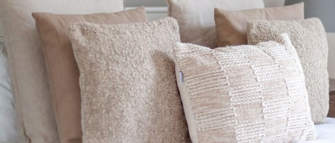 Apartment | 2 bedrooms, hypo-allergenic bedding, cots/infant beds, free WiFi