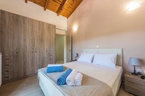 3 soverom, safe på rommet, strykejern/-brett og wi-fi (inkludert)