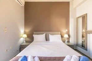 3 slaapkamers, een kluis op de kamer, een strijkplank/strijkijzer, wifi