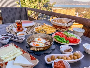 Free daily cooked-to-order breakfast  - Sapanca Jojo Bungalov (Sapanca)